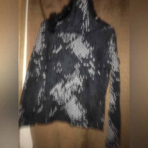 Black & grey zip up soft hoodie size small - Picture 6 of 6